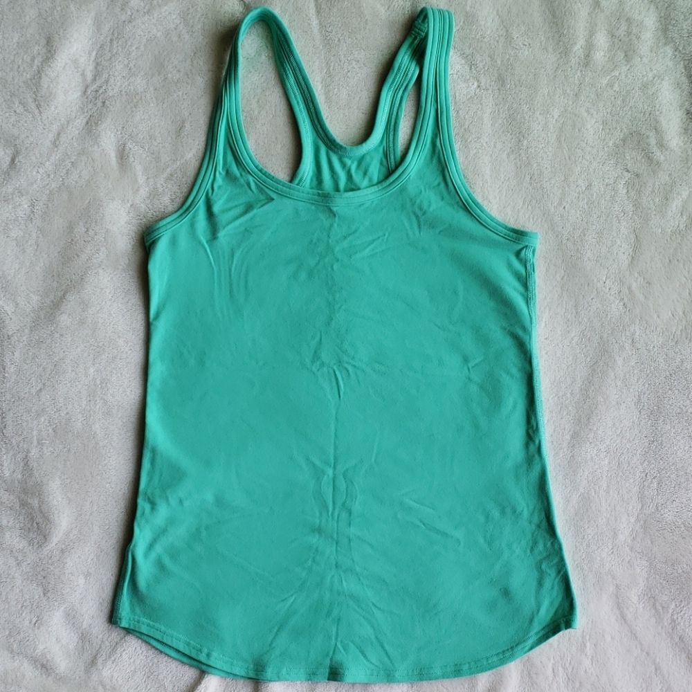 LIKE NEW Lululemon Studio Racerback size 8
